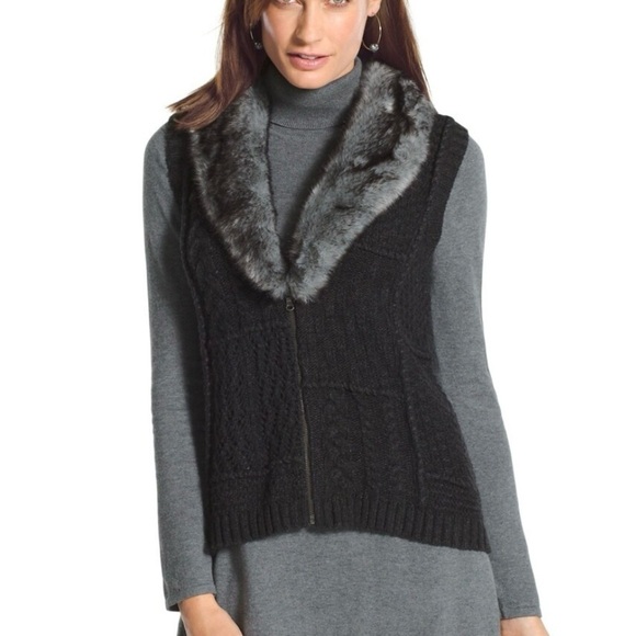 Chicos Women’s Arya Faux Fur Sweater Vest Size Small 4 (0) Knit Sleeveless Woven - Picture 10 of 10